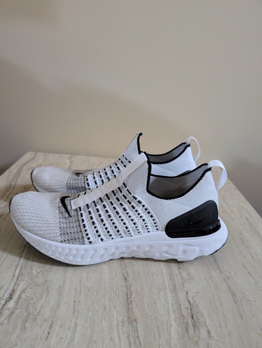 Nike Phantom Run Flyknit 3 Mens Sz 11 Running Shoes White Black Oreo CJ0277 100
